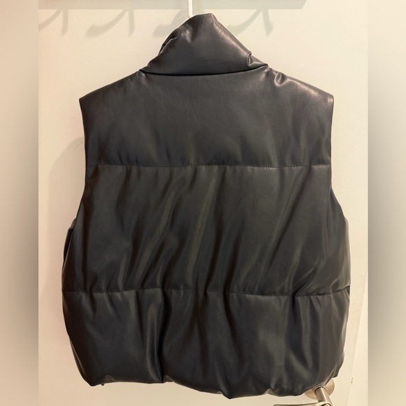 Black Leather Vest - Picture 2 of 2